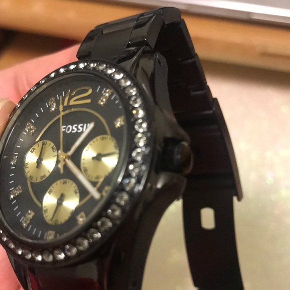 Stainless Steel Black Fossil Watch - Picture 7 of 11